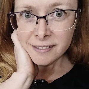 Meet your Posher, Monica